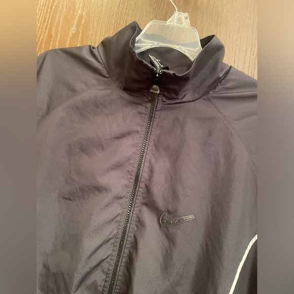 Nike Lightweight Running Jacket Full Zip Windbreaker Grey,Black,White Womens M - Picture 2 of 14